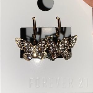 Butterfly earrings with crystals